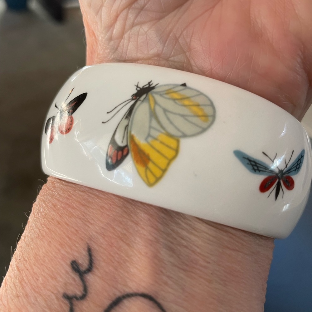 ROYAL WORCESTER Fine bone china.  Thick Bracelet BUTTERFLIES